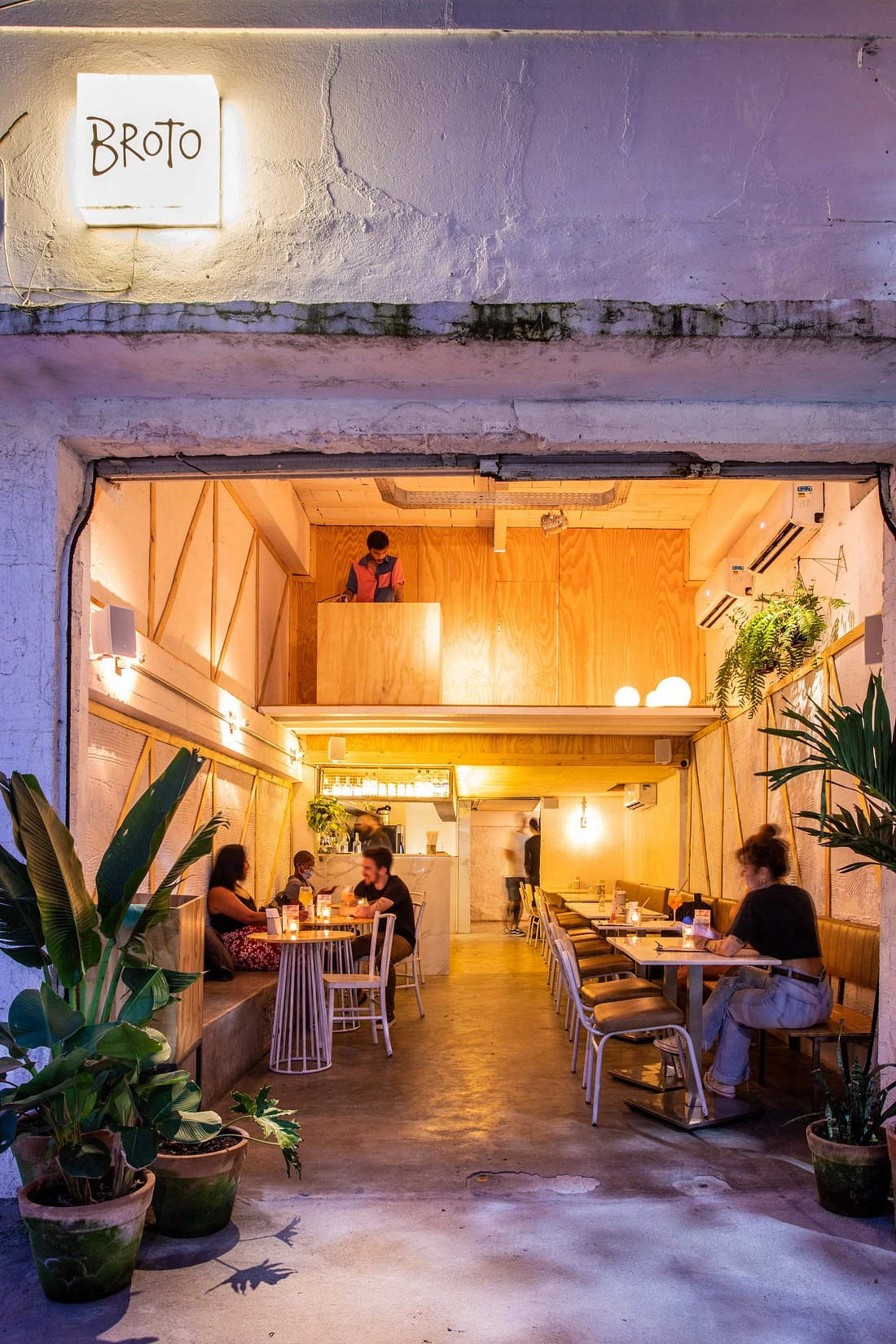 Artisanal Pizzas - Rooftop & Cocktails - Image